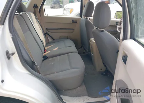 2008 Ford Escape Xls/Xls Manual from USA, damaged, VIN 1FMCU02Z38KA89684